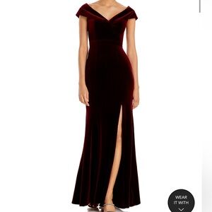 AQUA Off-the-Shoulder Fluted Velvet Gown